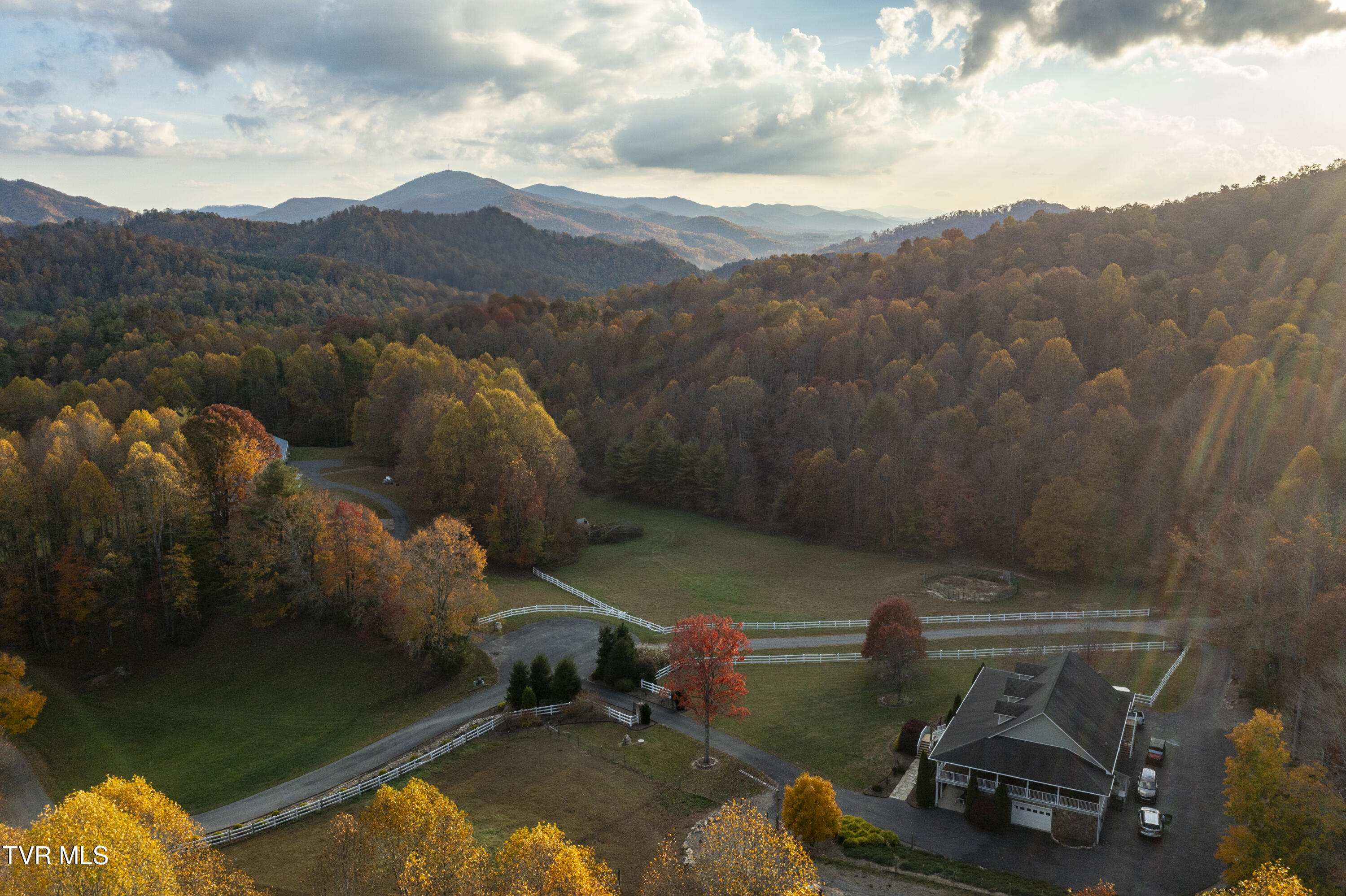 1008 Holly Meadow Road Mountain City, TN 37683 - Photo 79 of 121 Holly-Aerials-21