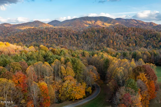 $1,750,000 | 1008 Holly Meadow Road, Mountain City, TN 37683