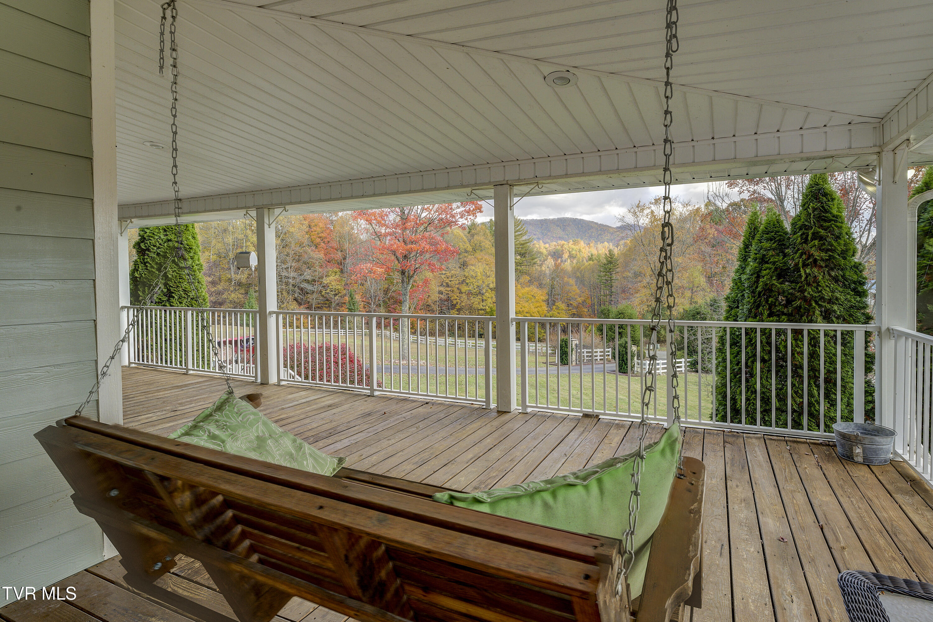 1008 Holly Meadow Road Mountain City, TN 37683 - Photo 8 of 121 HollyMeadow-50