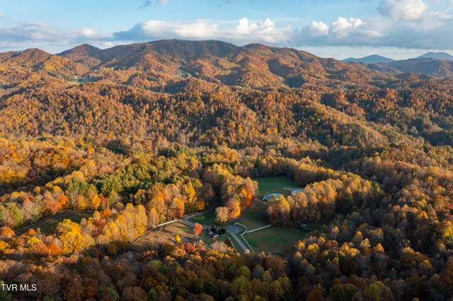 $1,750,000 | 1008 Holly Meadow Road, Mountain City, TN 37683