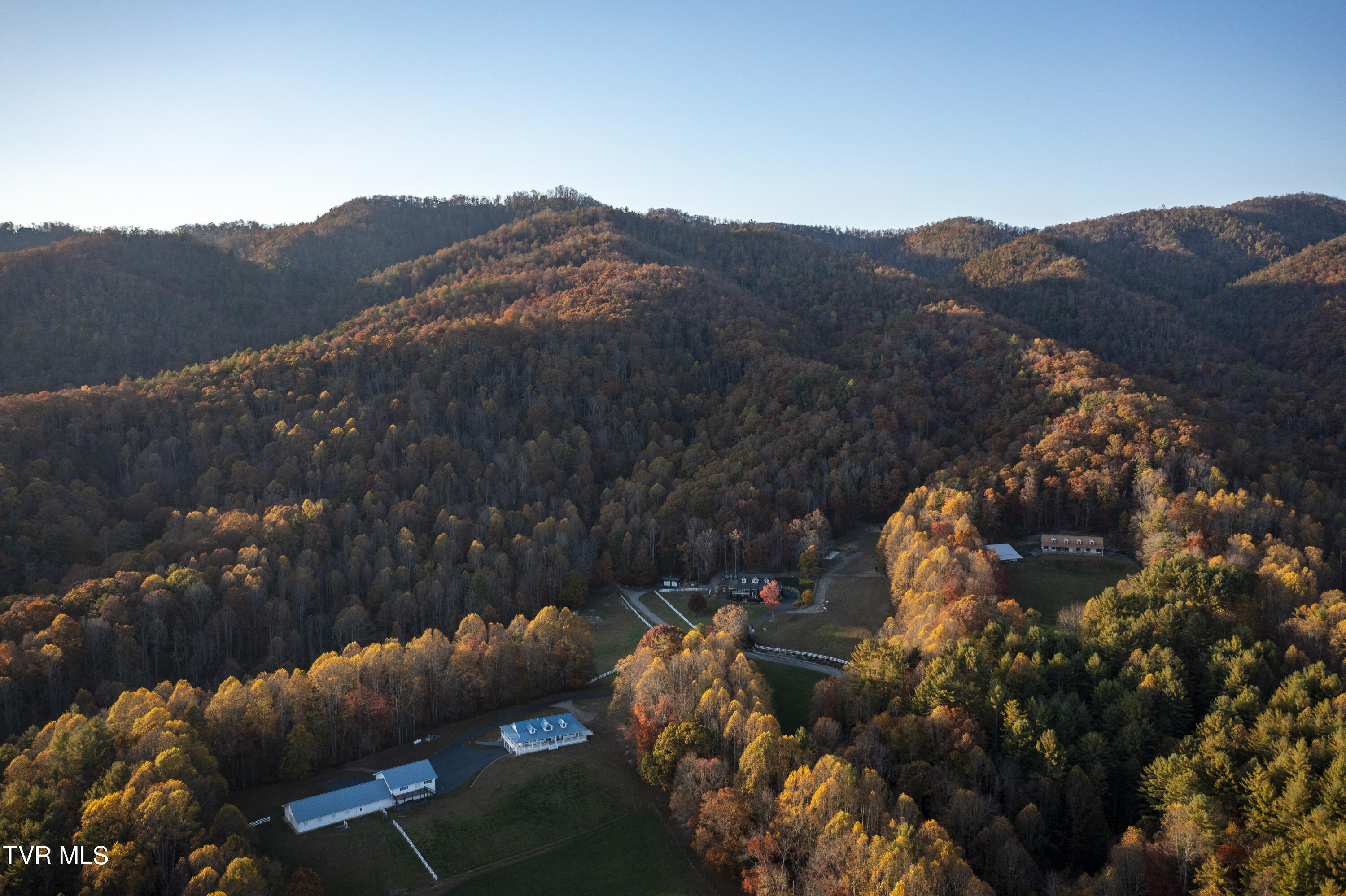 1008 Holly Meadow Road Mountain City, TN 37683 - Photo 94 of 121 Holly-Aerials-36