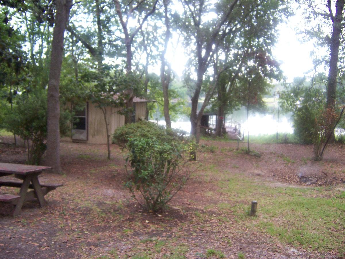 194 Red Eye Road DeFuniak Springs, FL 32433 - Photo 7 of 34 100_6107