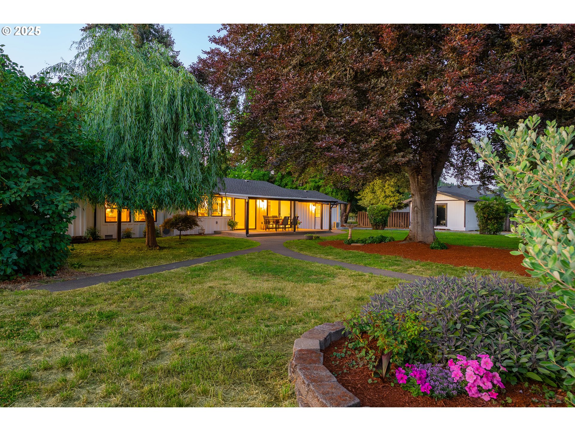 710 Cleveland Rapids Road Roseburg, OR 97471 - Photo 25 of 48