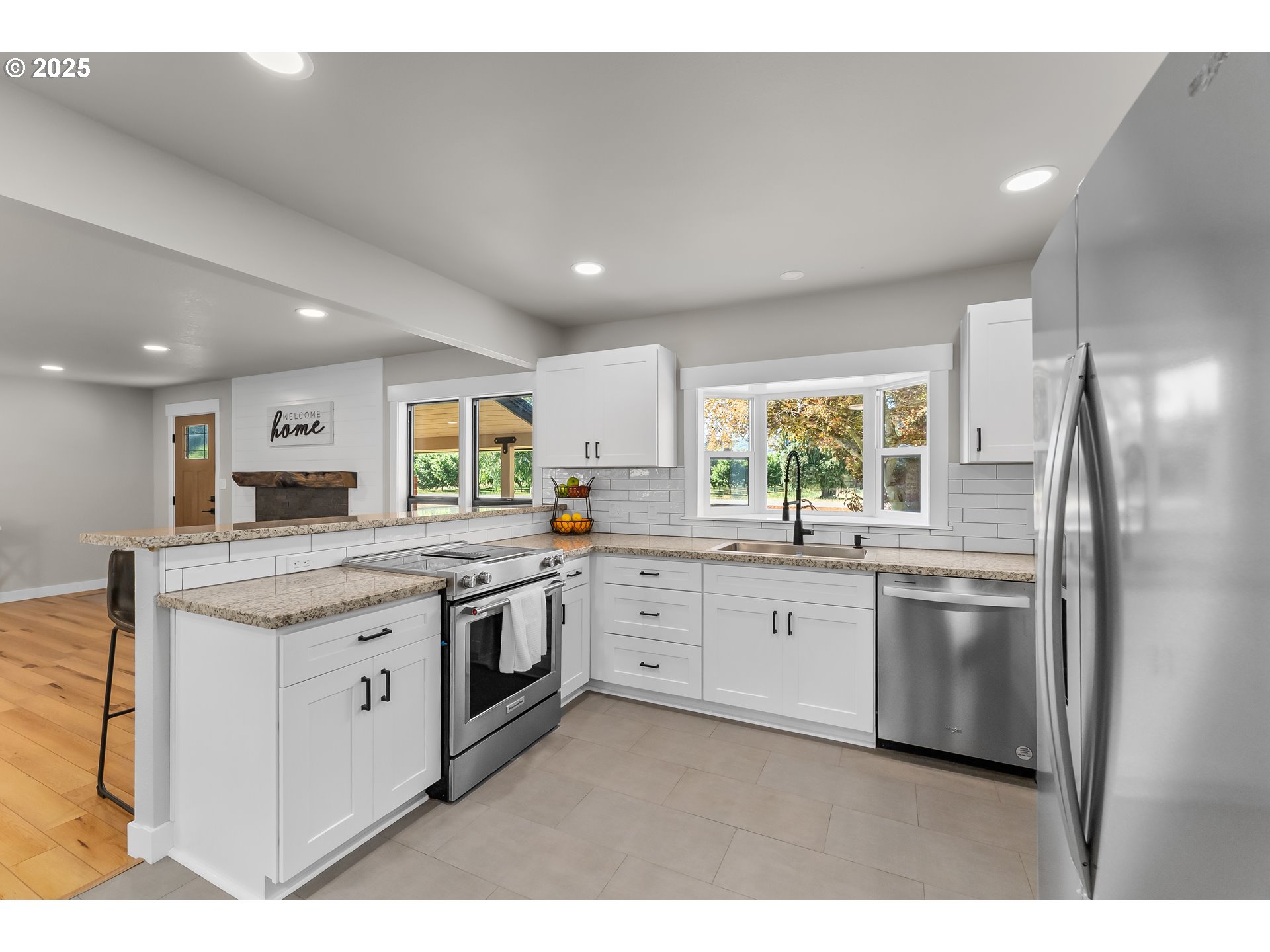 710 Cleveland Rapids Road Roseburg, OR 97471 - Photo 9 of 48 Kitchen