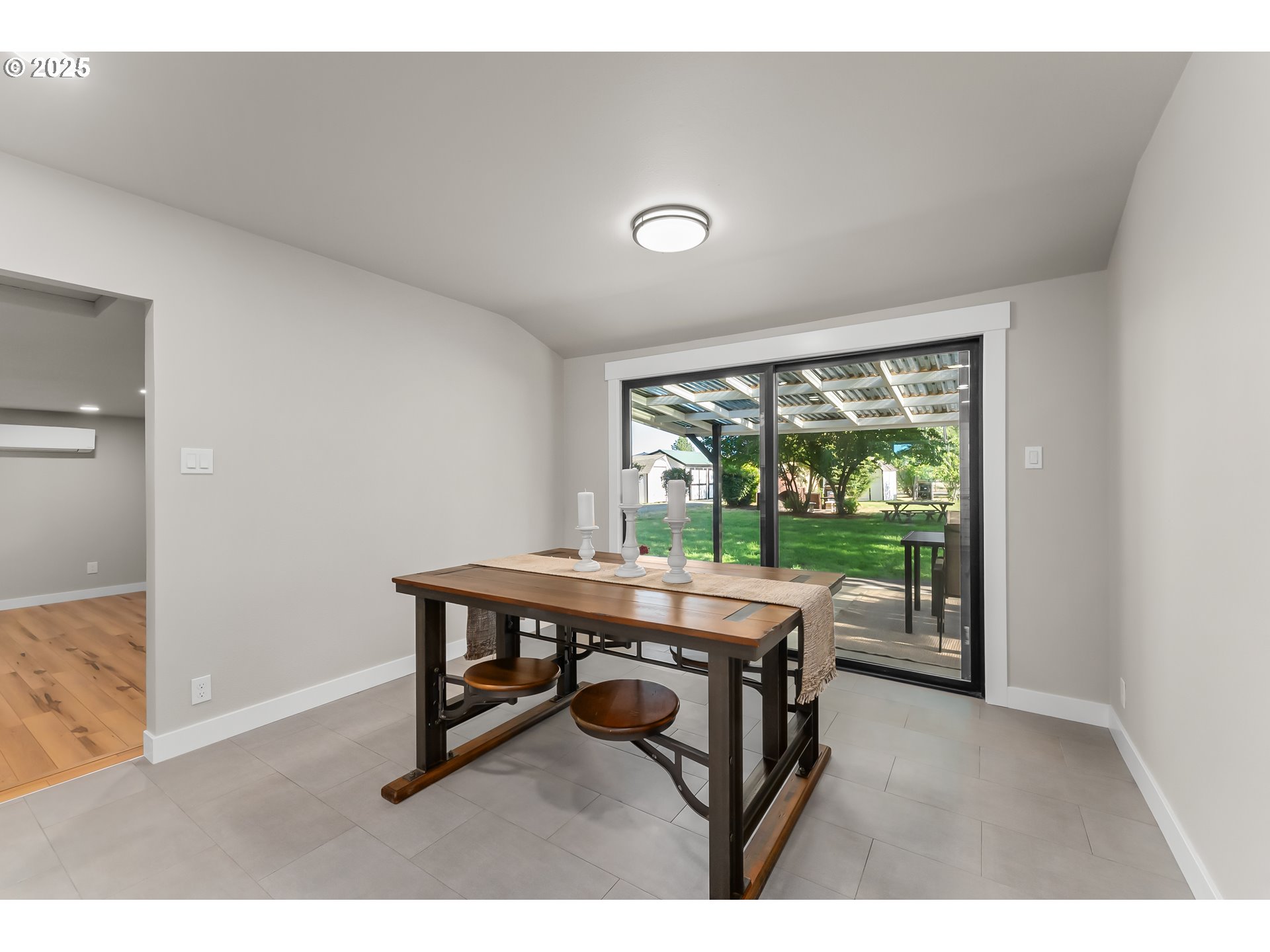 710 Cleveland Rapids Road Roseburg, OR 97471 - Photo 10 of 48 Kitchen