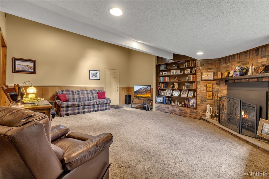 76 Harvey Drive Lancaster, NY 14086 - Photo 19 of 50