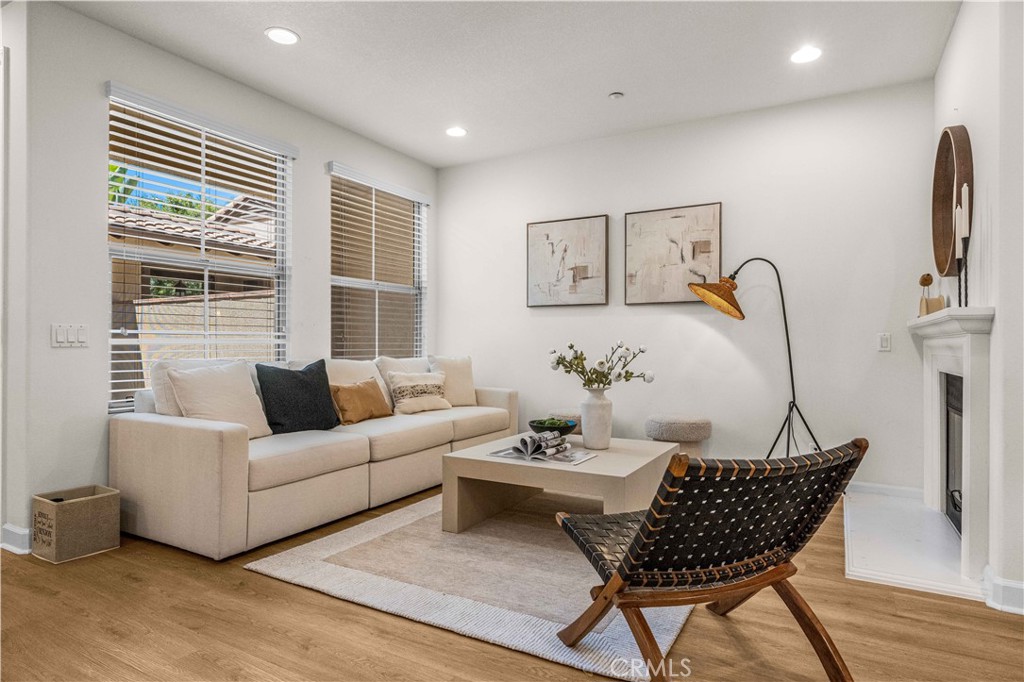 98 Sarabande Irvine, CA 92620 - Photo 5 of 46
