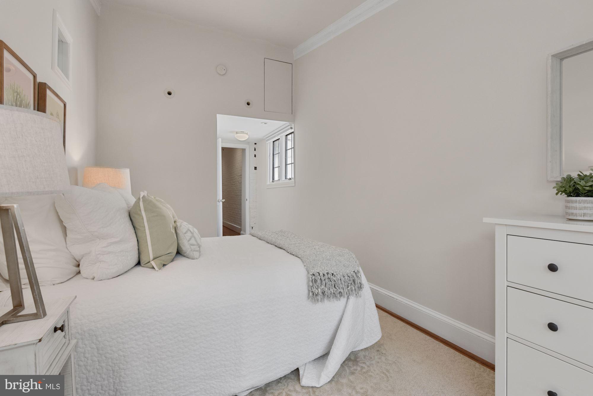 407 A Street Northeast Washington, DC 20002 - Photo 18 of 34