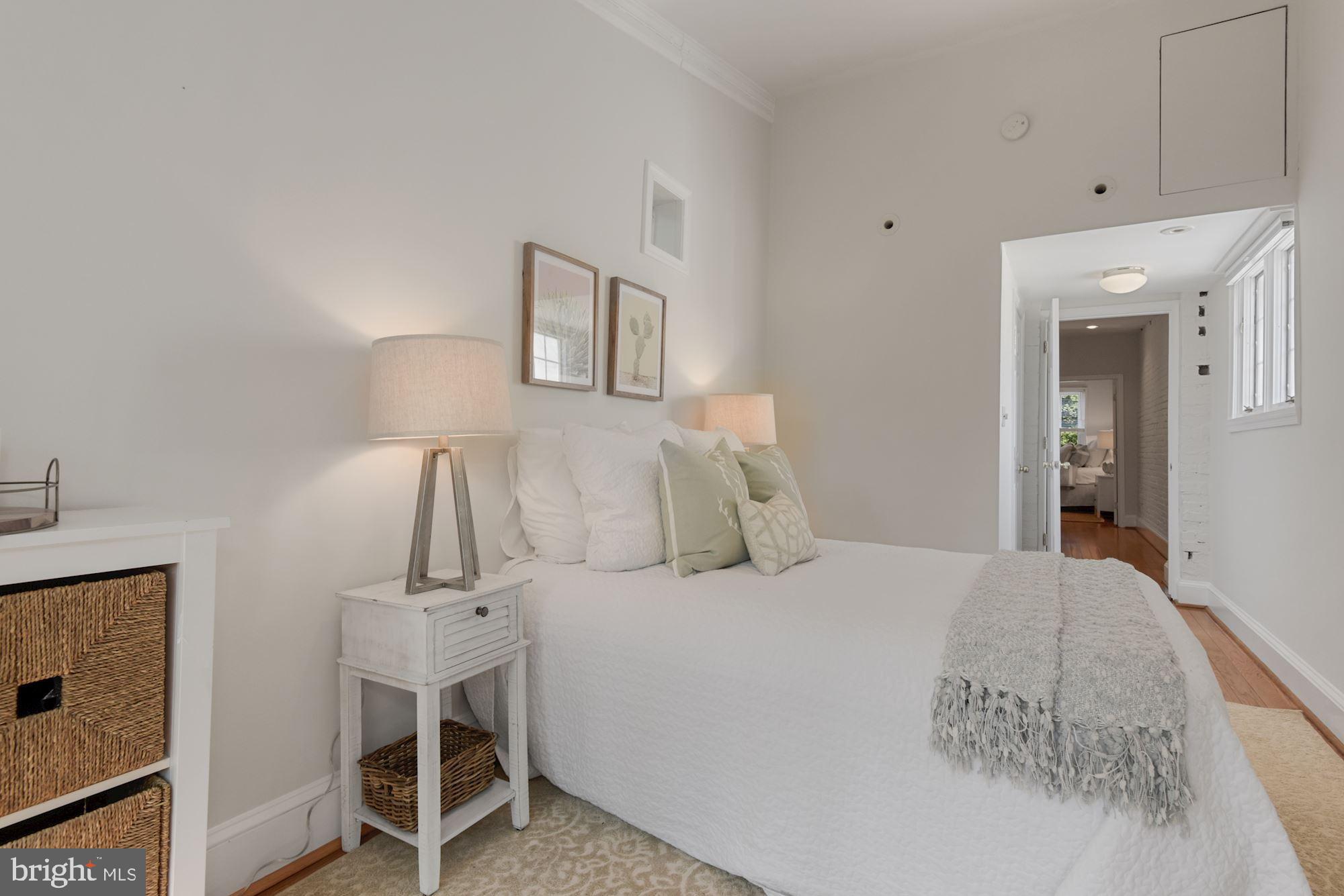 407 A Street Northeast Washington, DC 20002 - Photo 19 of 34