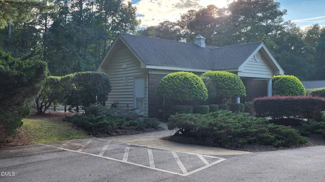 a view of a back yard of the house