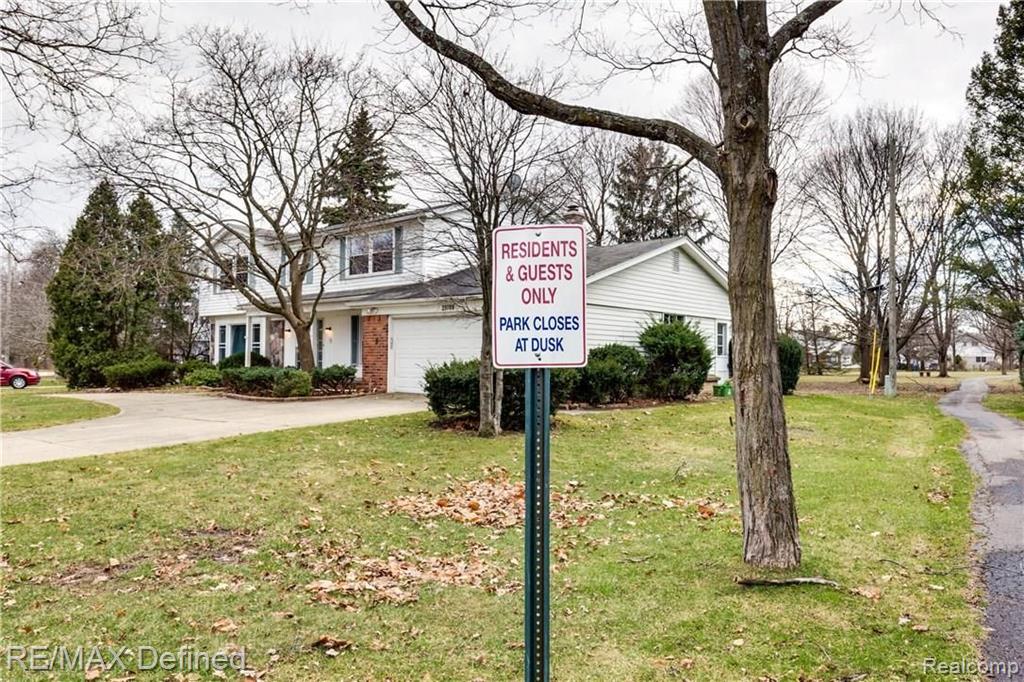 29709 Fox Grove Road Farmington Hills, MI 48334 - Photo 25 of 26