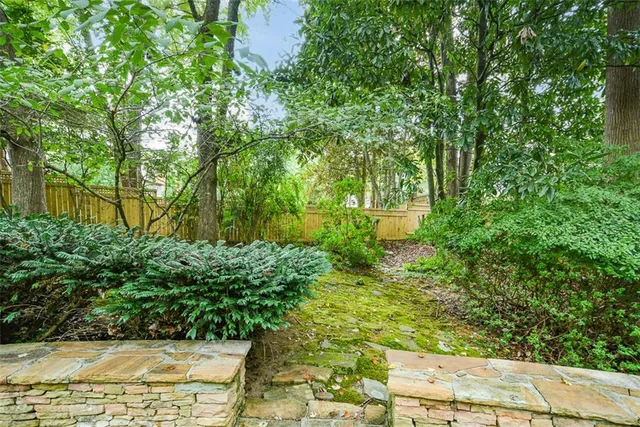 $9,995 | 1640 Lazy River Lane, Sandy Springs, GA 30350