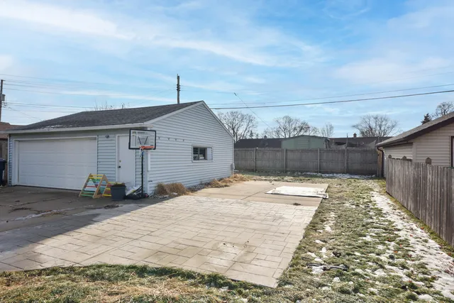 $275,000 | 6509 West Warnimont Avenue, Milwaukee, WI 53220