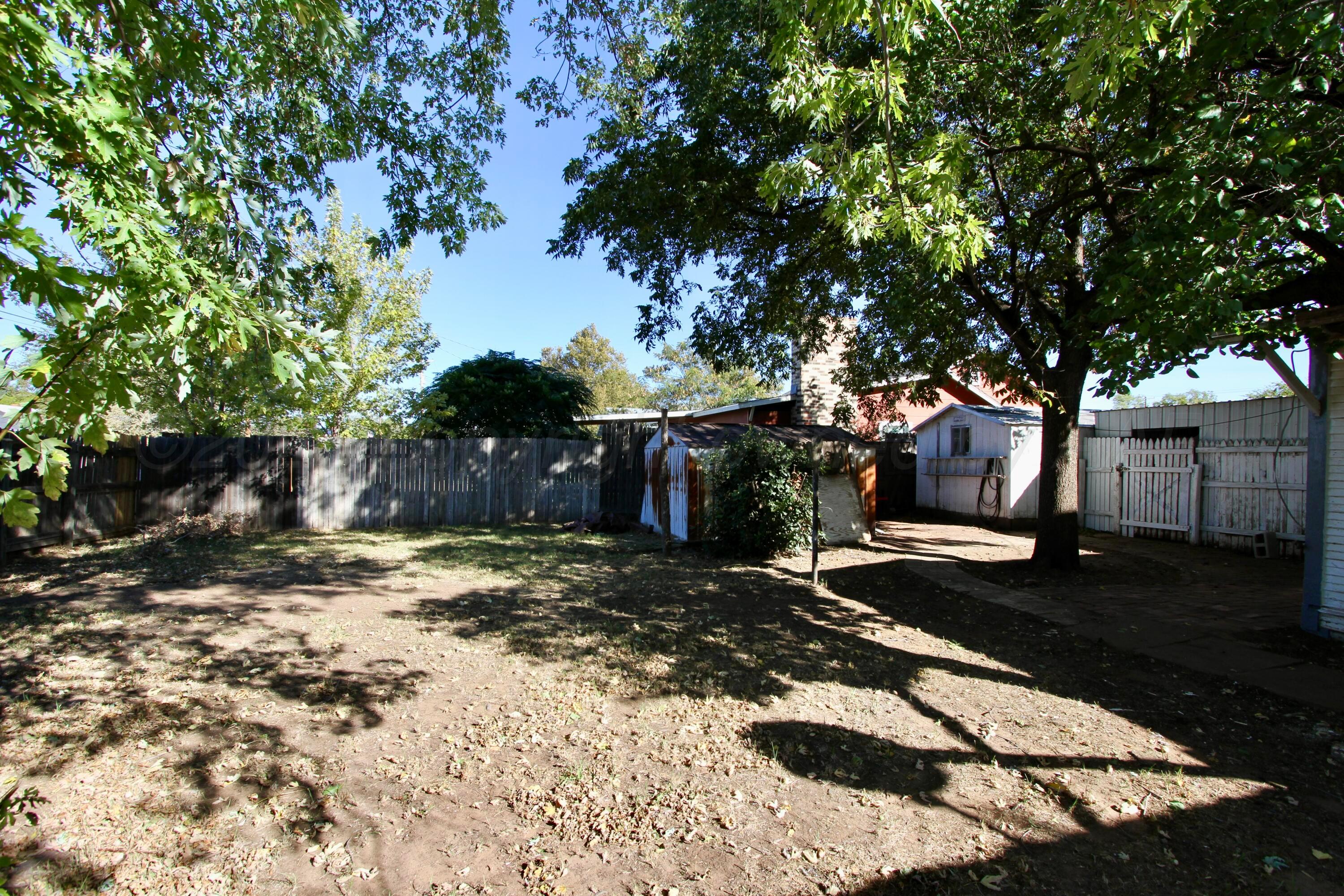 1411 El Paso Street Wellington, TX 79095 - Photo 8 of 9 IMG_4411