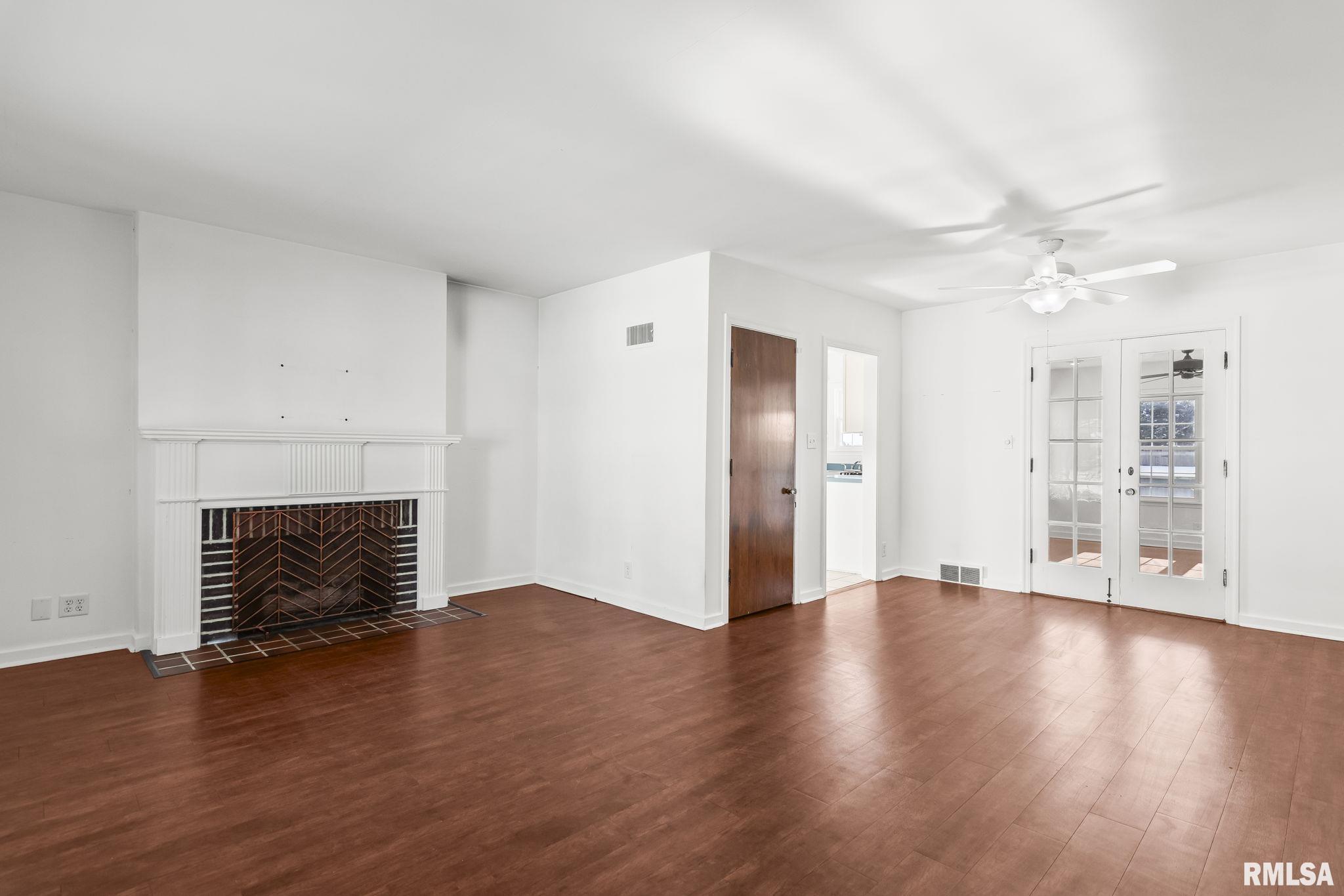 1532 West Edwards Street Springfield, IL 62704 - Photo 2 of 35