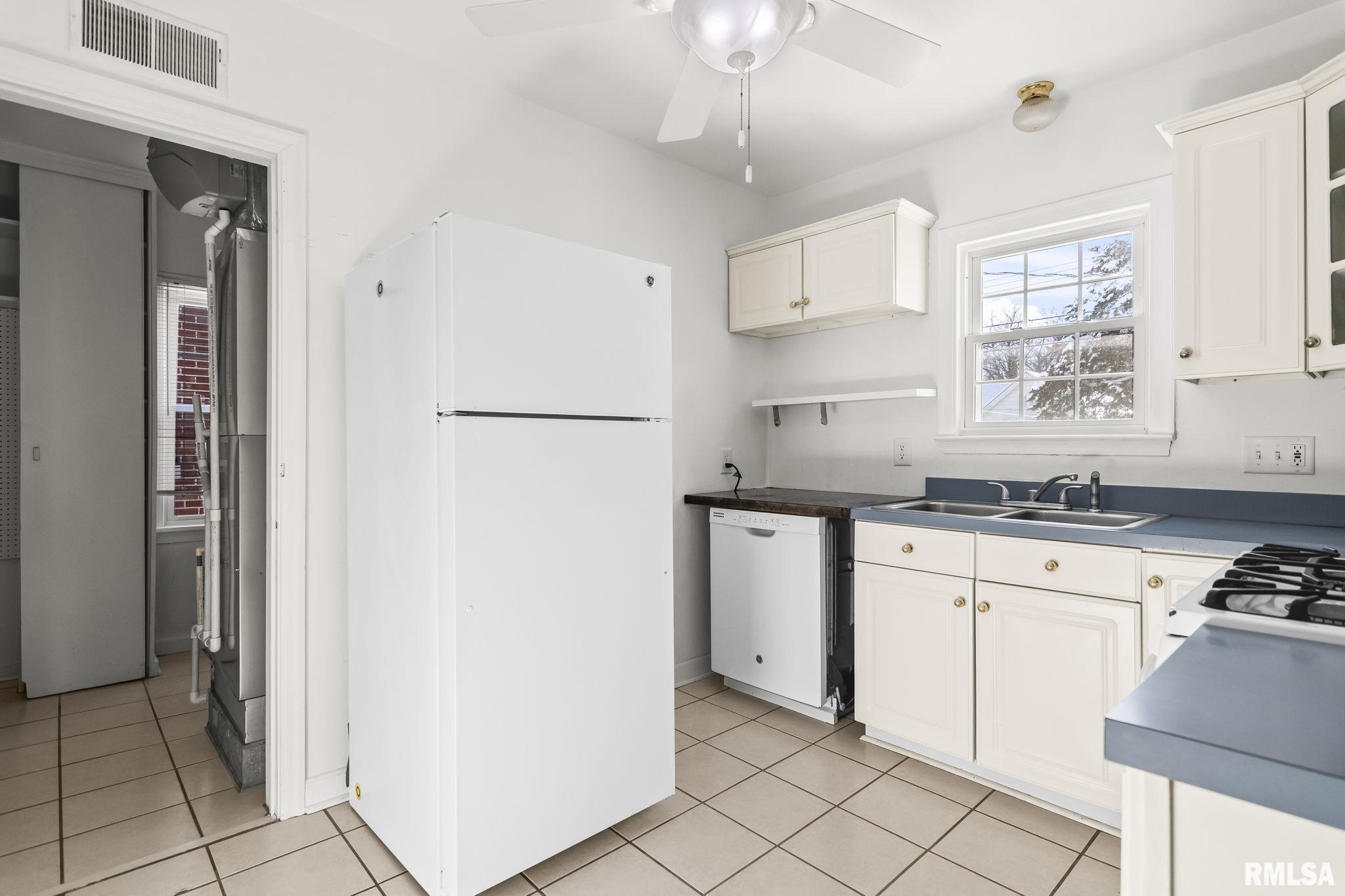 1532 West Edwards Street Springfield, IL 62704 - Photo 8 of 35