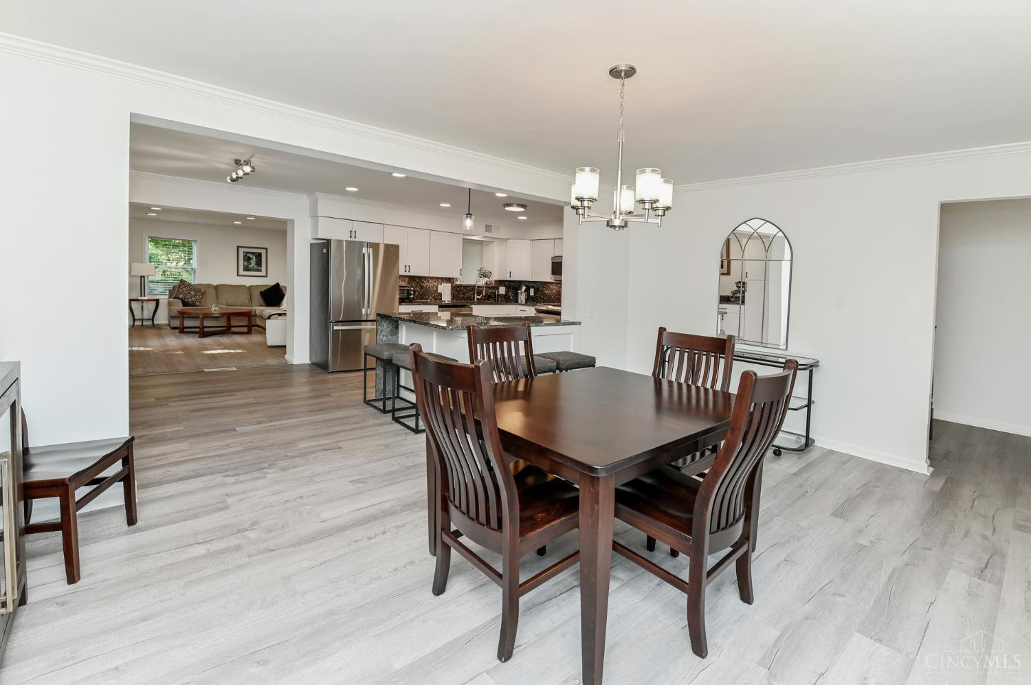 7027 Paddison Road Cincinnati, OH 45230 - Photo 8 of 55 Gallery Image 8