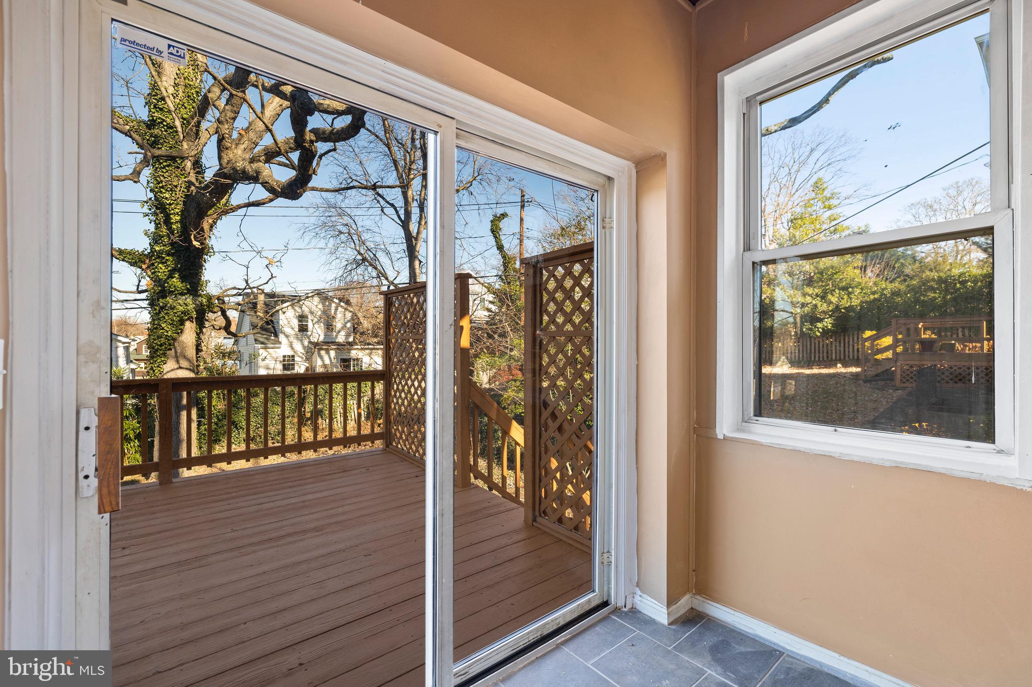 3214 Berkshire Road Baltimore, MD 21214 - Photo 21 of 33 back deck