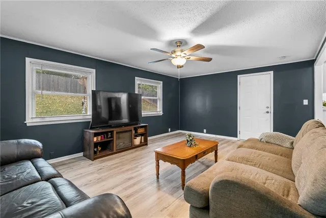 $229,000 | 5708 North Woodland Avenue, Kansas City, MO 64118