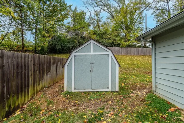 $229,000 | 5708 North Woodland Avenue, Kansas City, MO 64118