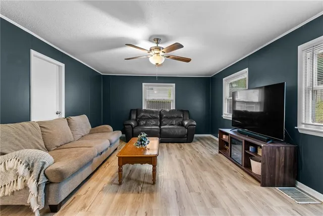 $229,000 | 5708 North Woodland Avenue, Kansas City, MO 64118