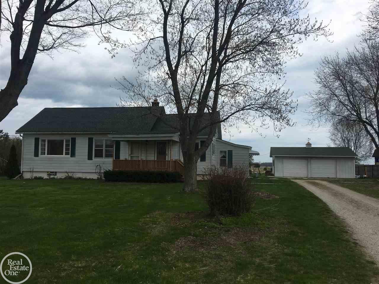 8346 Vincent Road Jeddo, MI 48032 - Photo 2 of 45 31379116-1.JPG