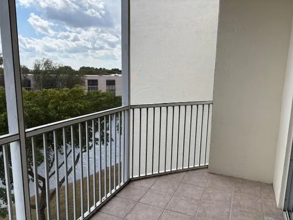 $239,000 | 7611 Southampton Terrace, Unit 407, Tamarac, FL 33321