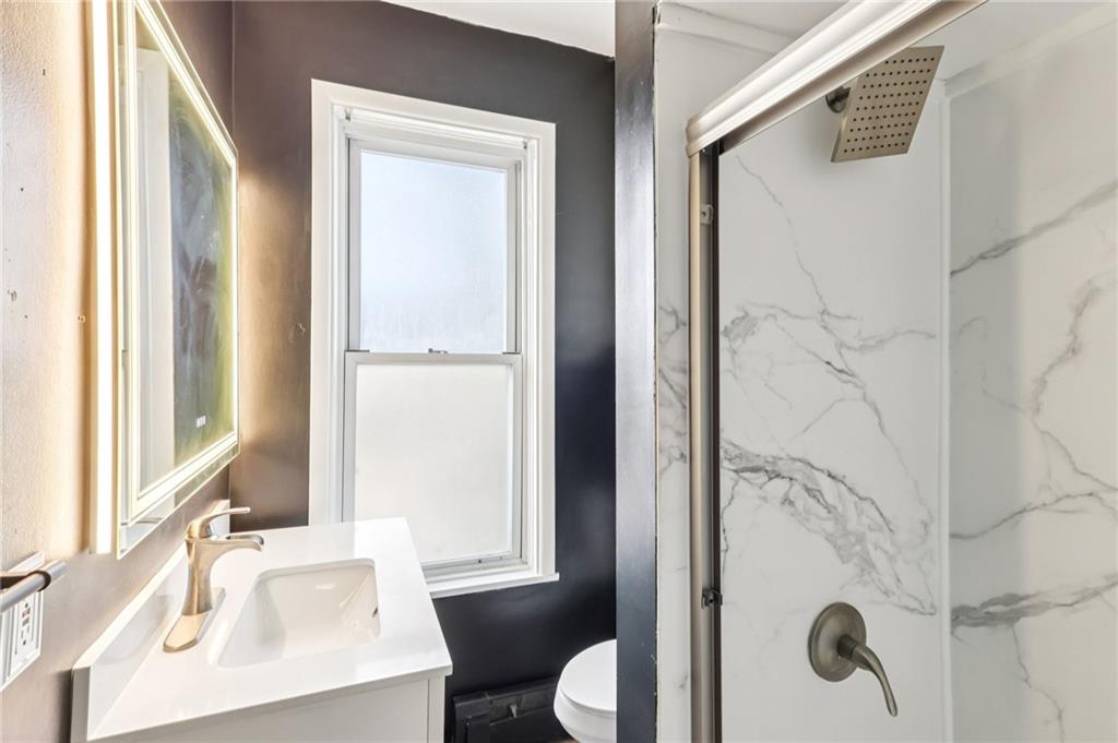 440 East Pearl Street Butler, PA 16001 - Photo 38 of 47 Remodeled bathroom