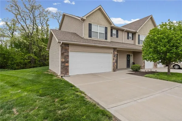 $279,900 | 3856 Northwest 94th Street, Kansas City, MO 64154