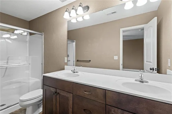 $279,900 | 3856 Northwest 94th Street, Kansas City, MO 64154