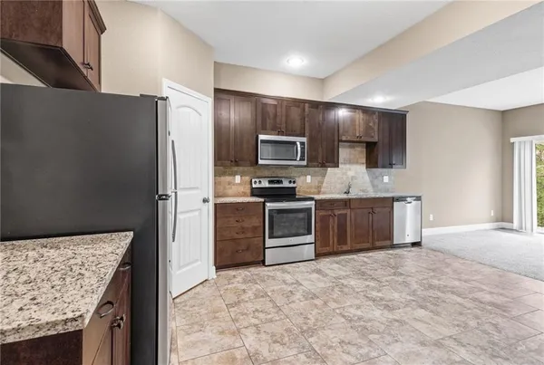 $279,900 | 3856 Northwest 94th Street, Kansas City, MO 64154