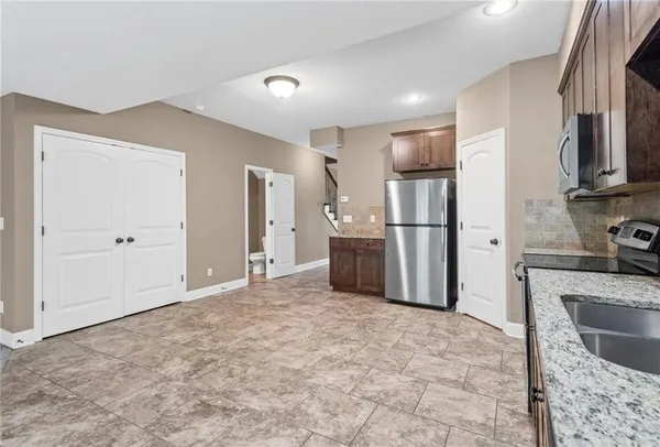 $279,900 | 3856 Northwest 94th Street, Kansas City, MO 64154