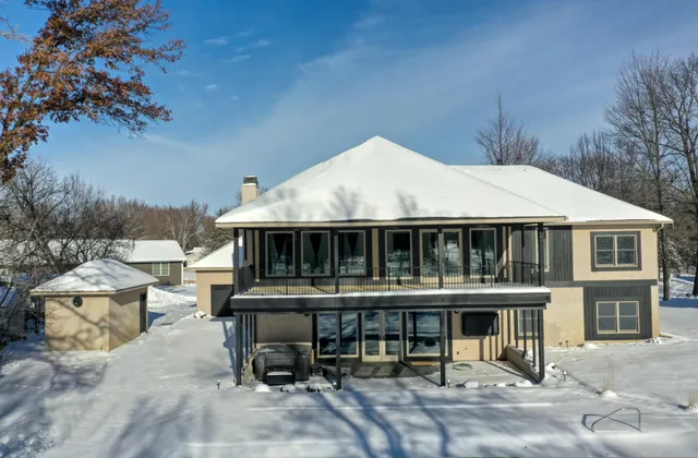 $799,750 | 7447 213th Street North, Forest Lake, MN 55025