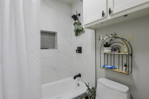 $3,500 | 3719 Danbury Drive, Arlington, TX 76016