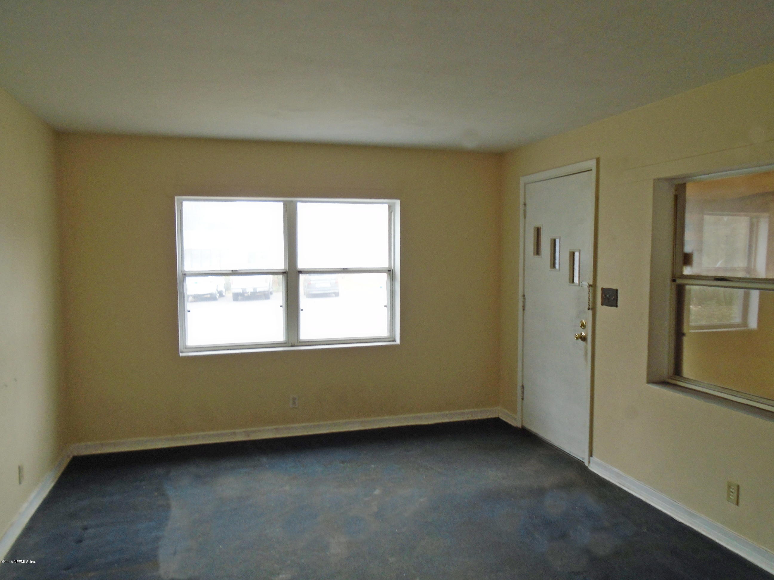 2234 Urban Road Jacksonville, FL 32210 - Photo 5 of 13 DSC07664