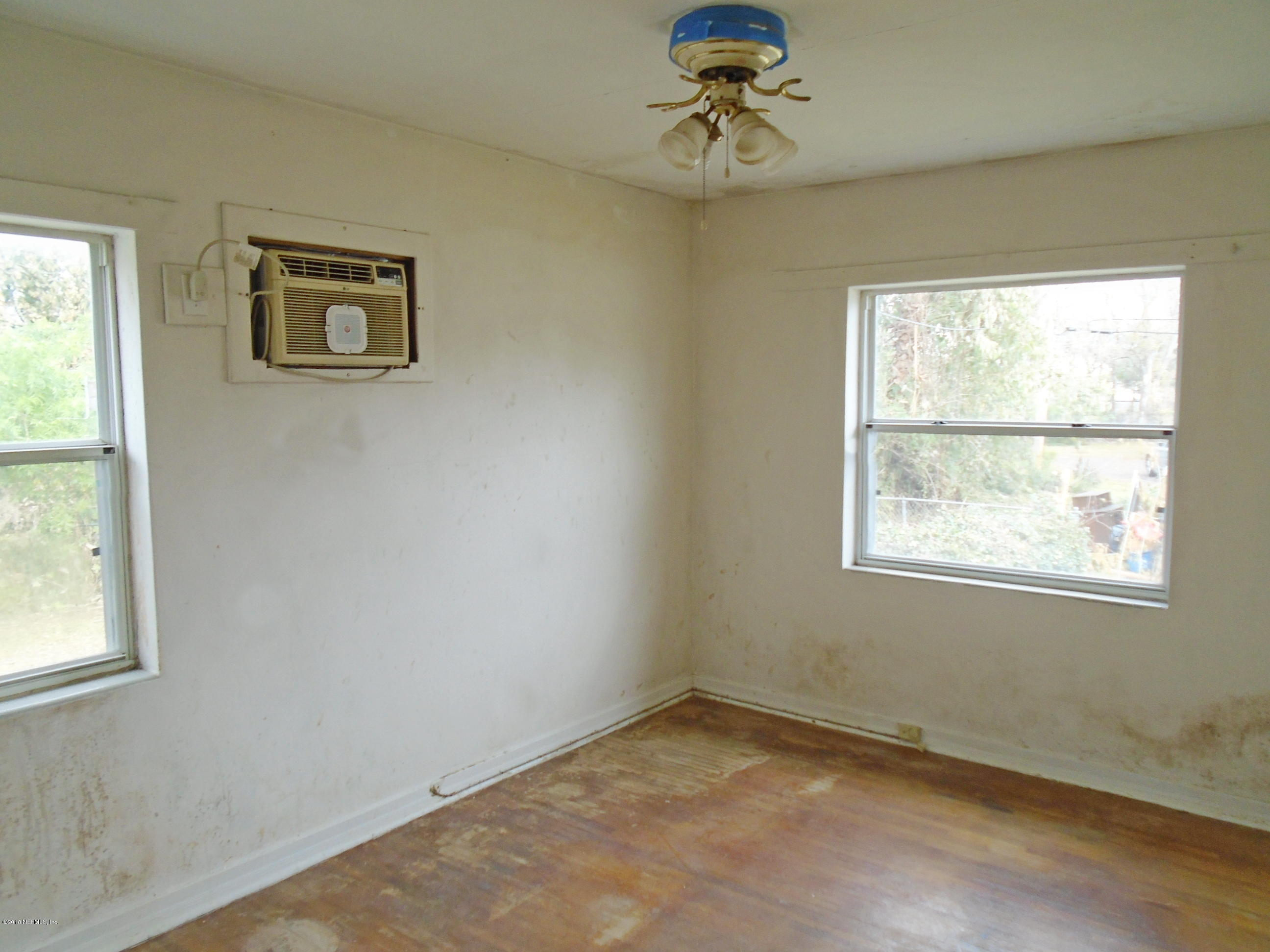 2234 Urban Road Jacksonville, FL 32210 - Photo 10 of 13 DSC07674