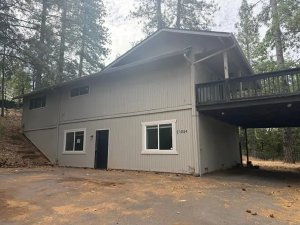 $324,500 | 21084 Hilltop, Pine Grove, CA 95665