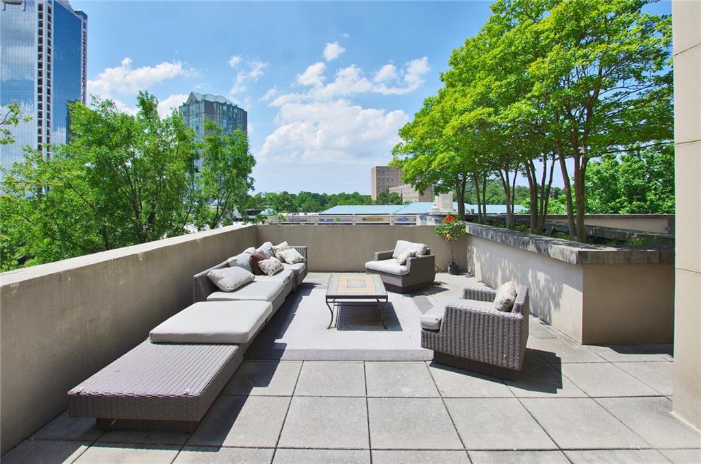 This has to be one of the largest private outdoor terraces in all of Buckhead!  Large enough to host a gathering or use as an outdoor gym/workout space!  This terrace offers incredible Skyline views. 