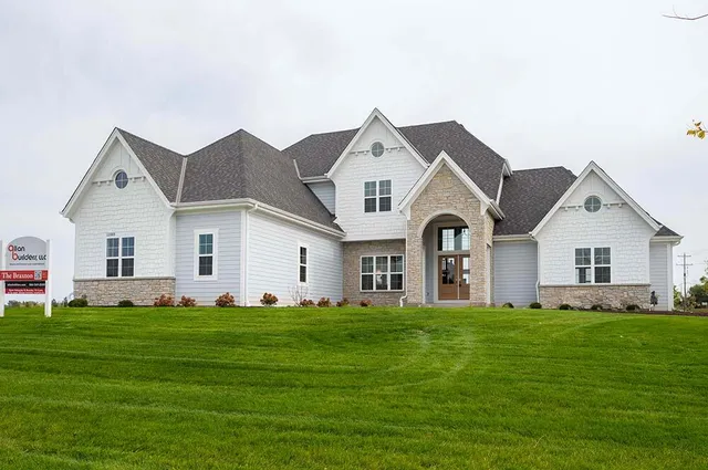 $1,287,000 | 12810 Bluejay Lane, Mequon, WI 53097