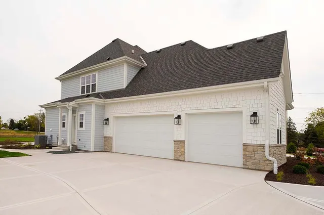 $1,287,000 | 12810 Bluejay Lane, Mequon, WI 53097