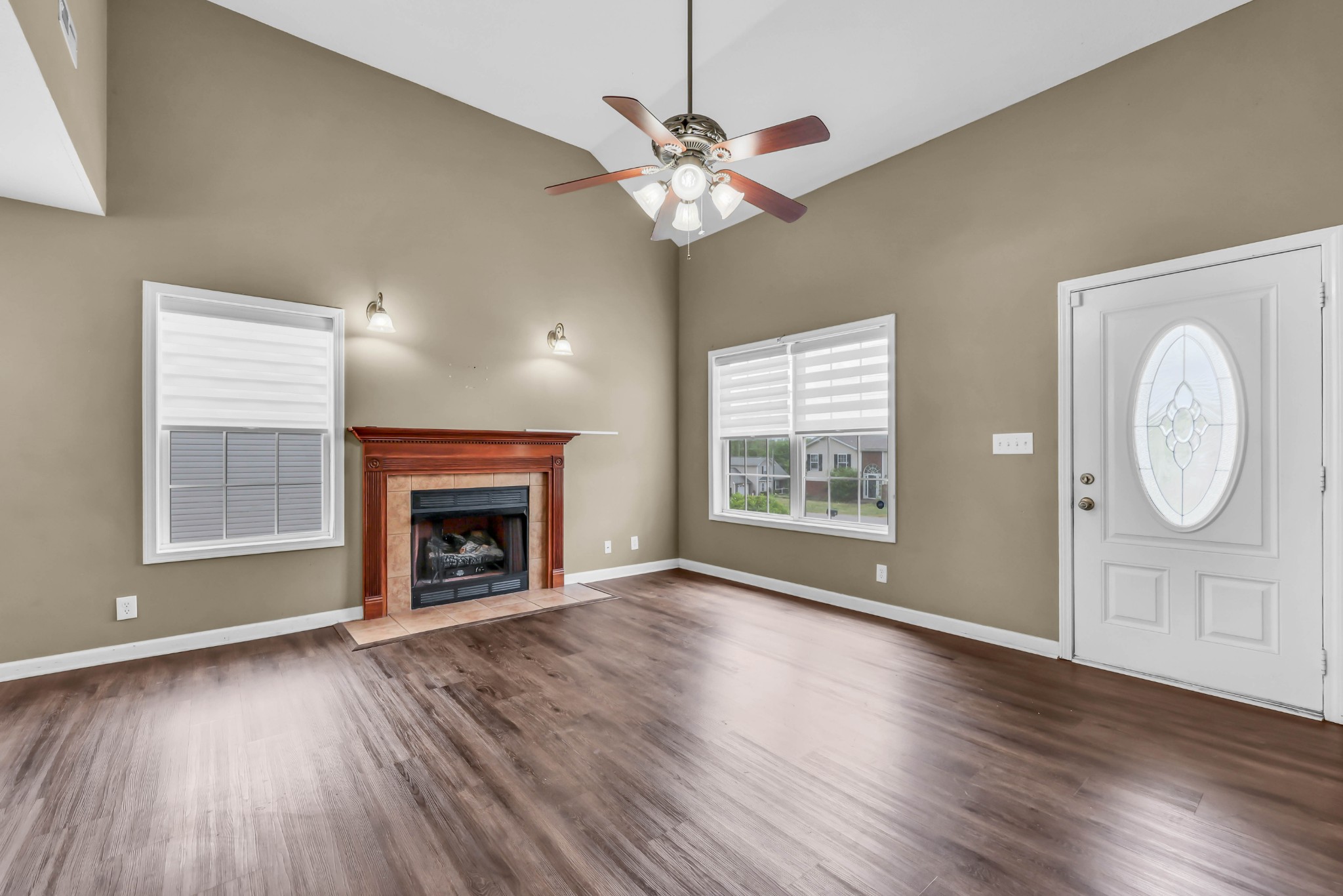 1736 Ridge Runner Court Clarksville, TN 37042 - Photo 4 of 30