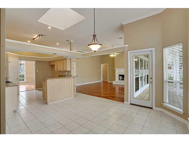 $2,650 | 218 Longfellow Lane, Mandeville, LA 70448