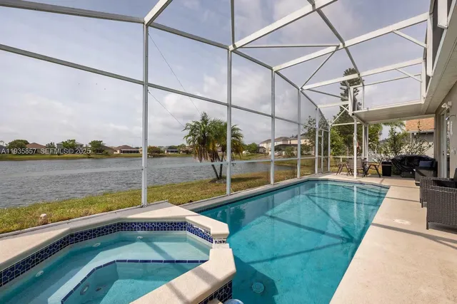 $2,800 | 2139 Mallard Creek Circle, Kissimmee, FL 34743