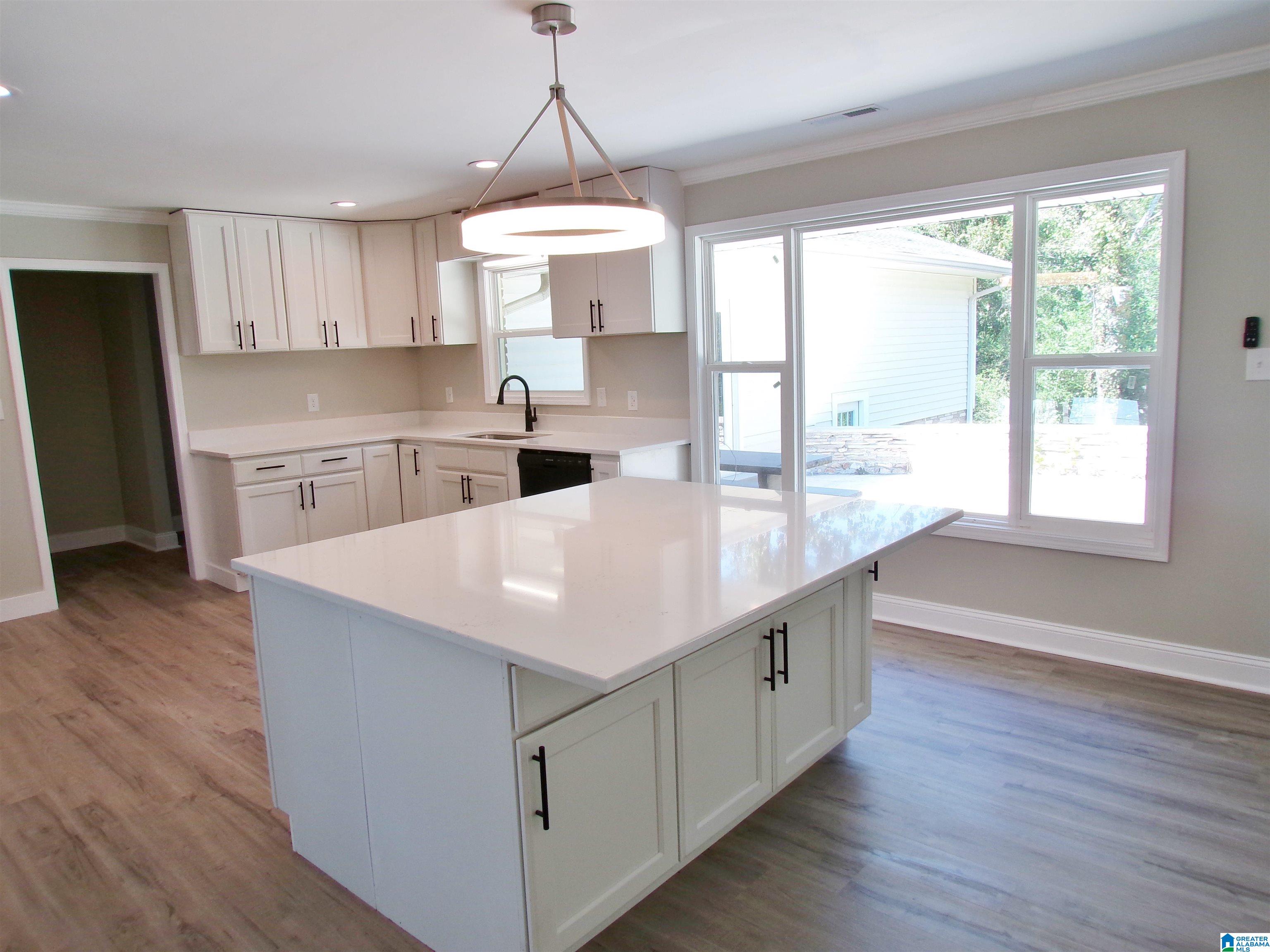 7 Christopher Way Anniston, AL 36207 - Photo 6 of 100