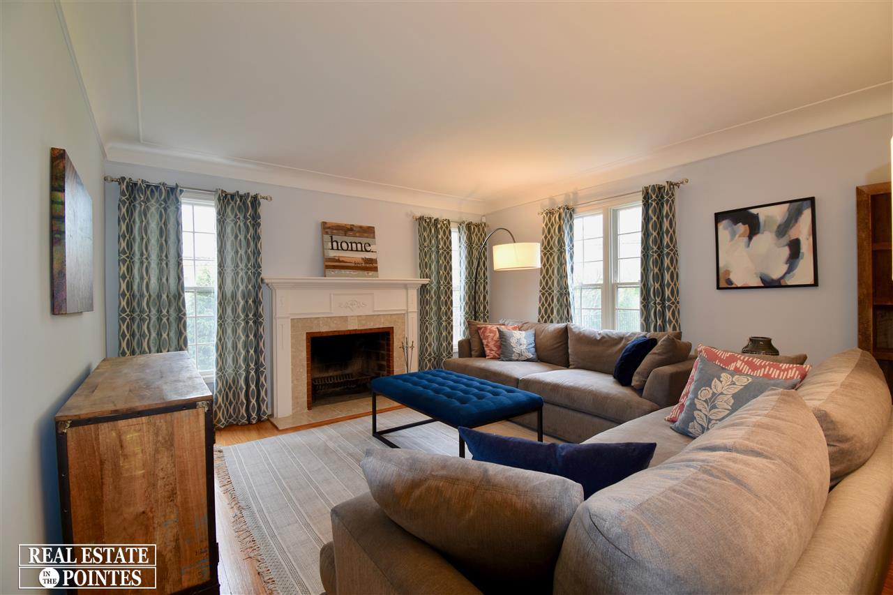 1280 North Oxford Road Grosse Pointe Woods, MI 48236 - Photo 8 of 27