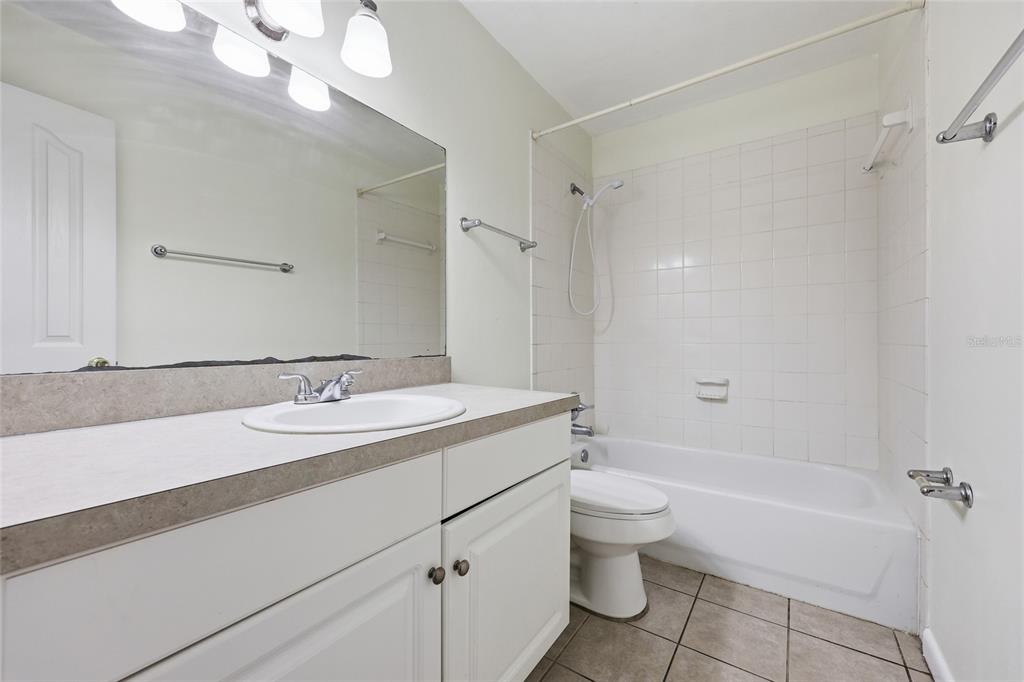 501 Southwest 75th Street, Unit F11 Gainesville, FL 32607 - Photo 14 of 23