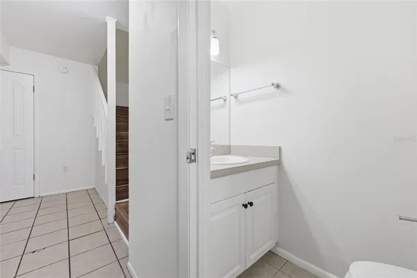 $169,900 | 501 Southwest 75th Street, Unit F11, Gainesville, FL 32607