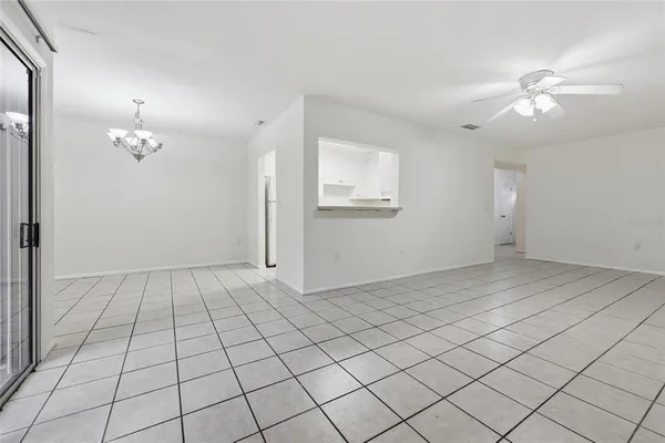 $169,900 | 501 Southwest 75th Street, Unit F11, Gainesville, FL 32607