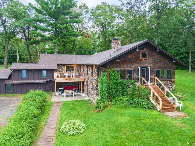 $2,000,000 | 1082 240th Avenue, Luck, WI 54853