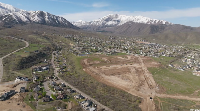 643 East Longview Drive, Unit 8 Elk Ridge, UT 84651 - Photo 4 of 6